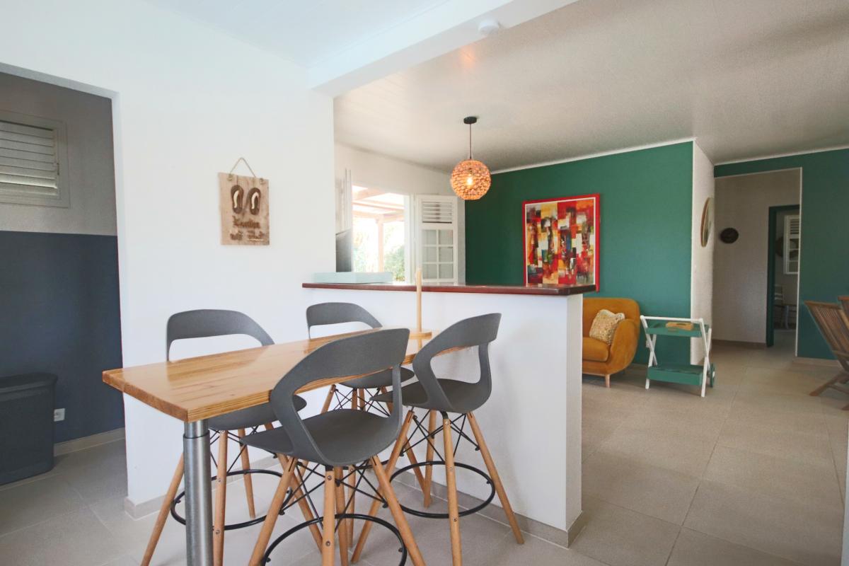 18 Location villa piscine le diamant Martinique_cuisine